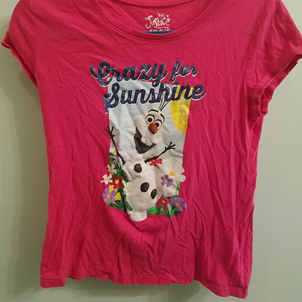 Pink Olaf t-shirt